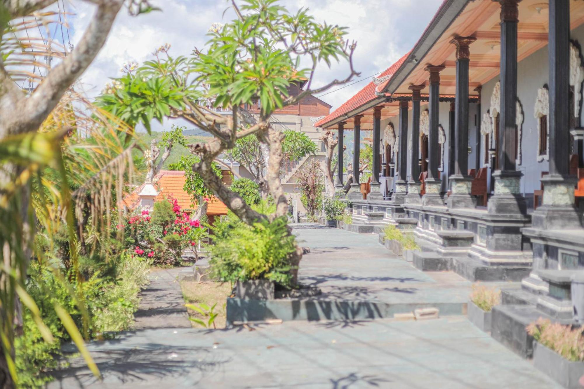Manta Cottages With Sea View Batununggul Exterior foto
