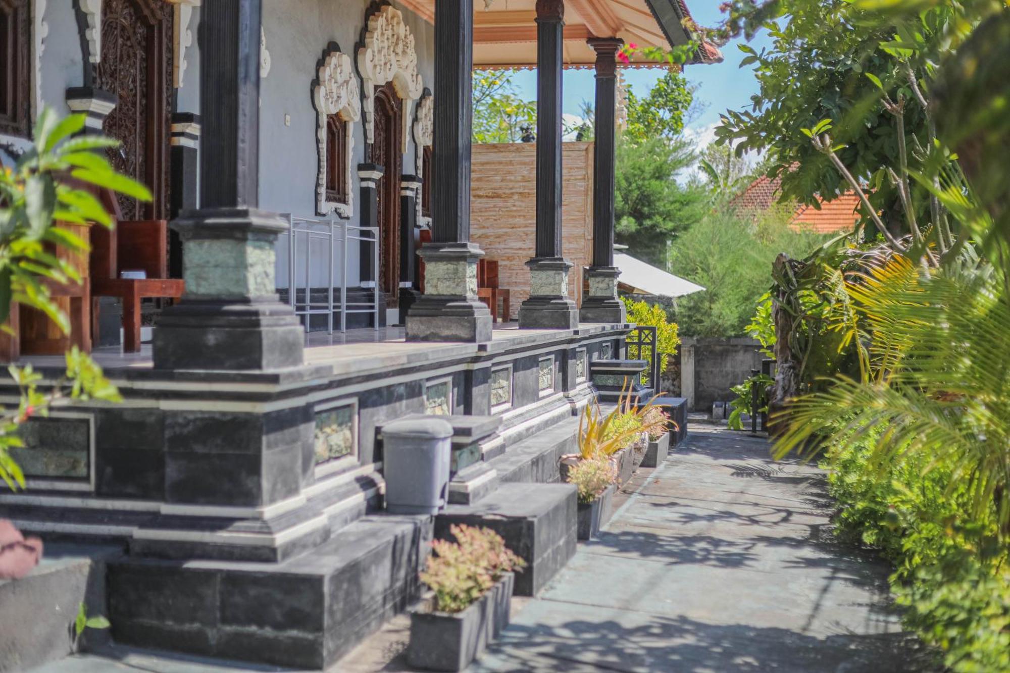 Manta Cottages With Sea View Batununggul Exterior foto